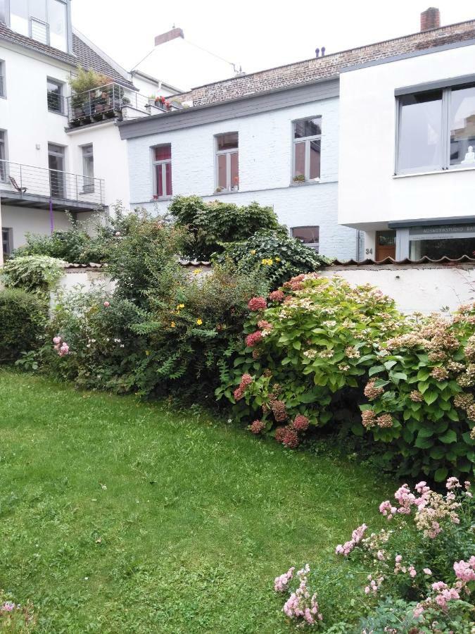 Altstadt Bonn Mit Eigenem Parkplatz Und Garten Extérieur photo